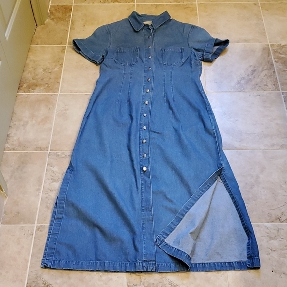 Coldwater Creek Dresses & Skirts - Coldwater Creek denim button up maxi dress